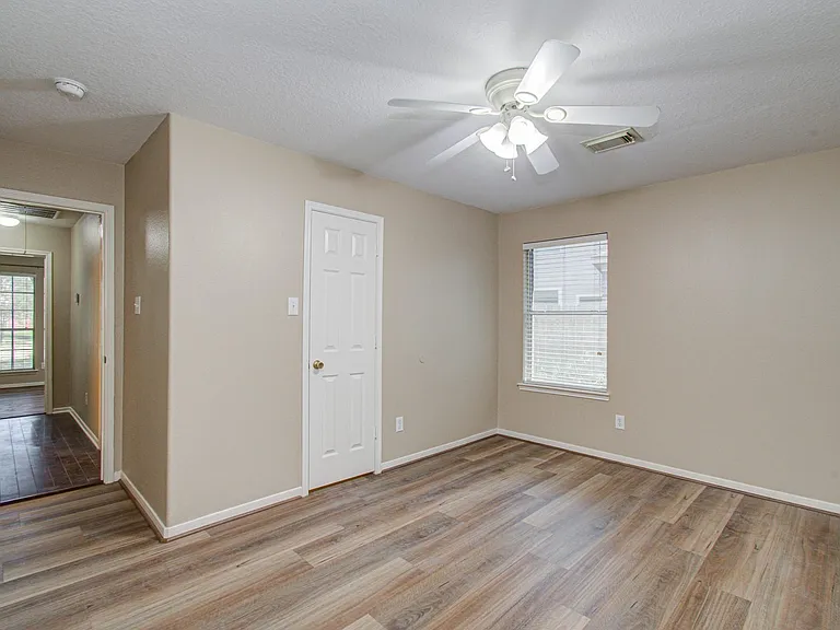 24203 Emory Green St — Photo 12
