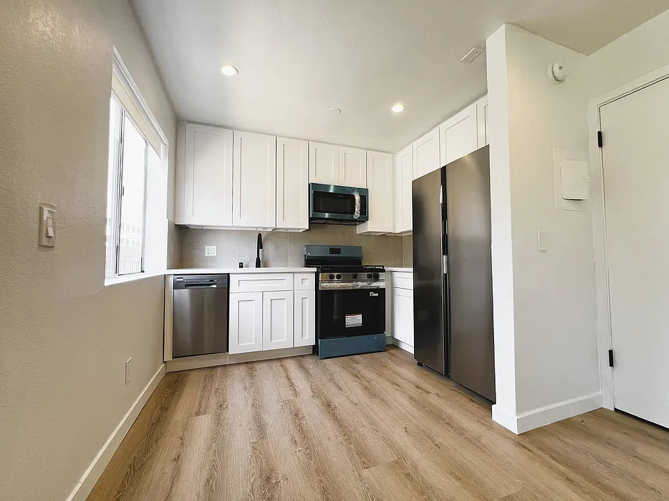 5533 Bonner Ave #7