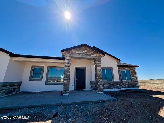 3rd image of 8028 N McWorter Pl