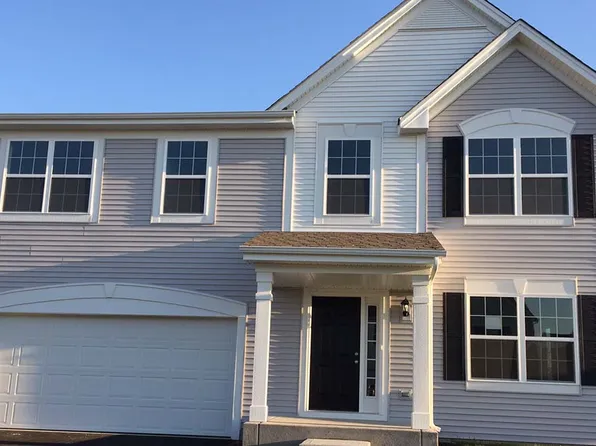 247 Minuet Cir, Volo, IL 60073