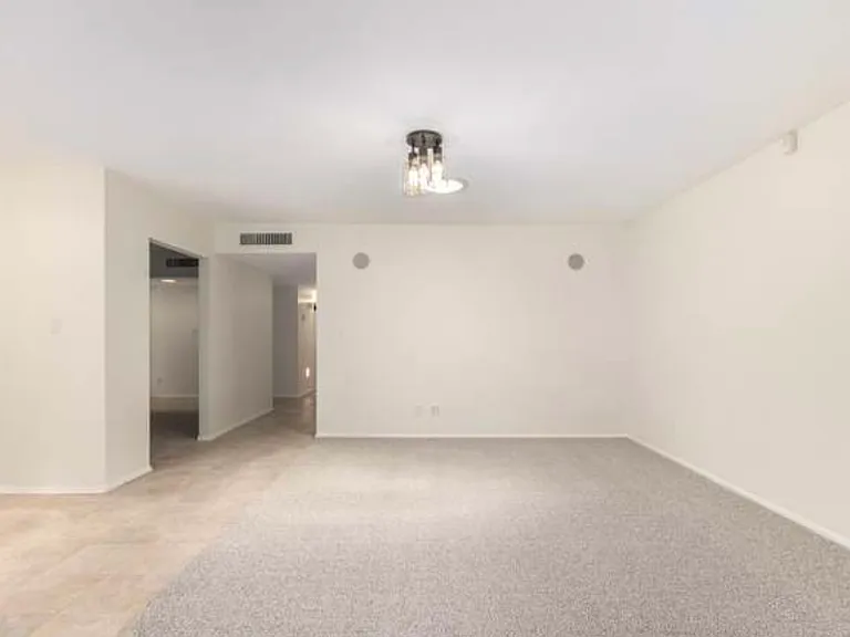 1227 E Campus Dr — Photo 20