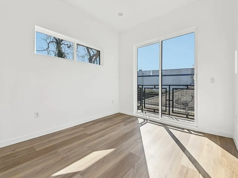 2919 S Burnside Ave #1 — Photo 31