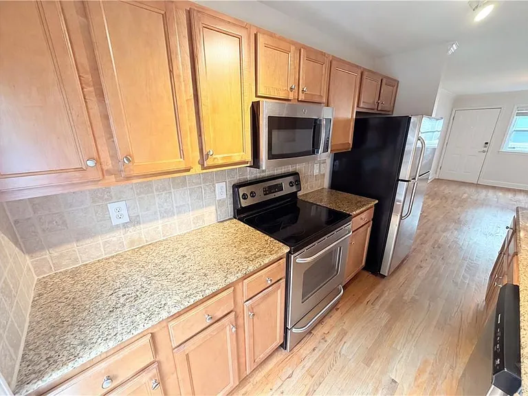48 Peachtree Ave #200 — Photo 17