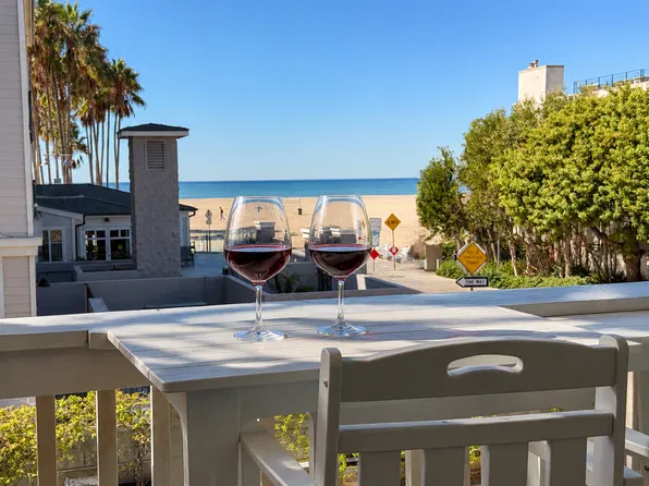 22 Navy St APT 205, Venice, CA 90291