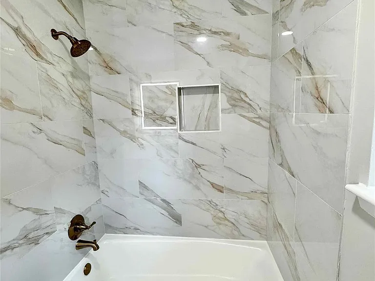 3126 Village Woods Dr — Photo 12