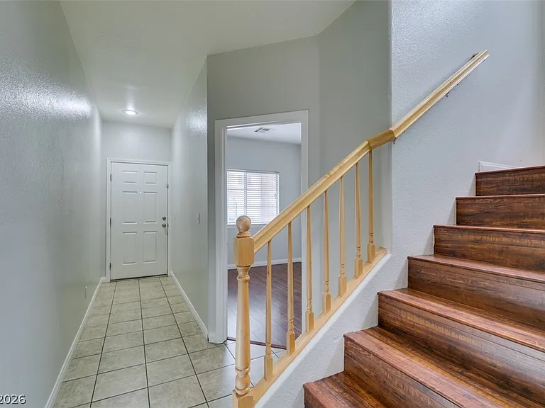 9911 Star Lake Ave — Photo 3