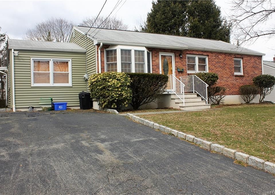 1st image of 9 Miller Dr