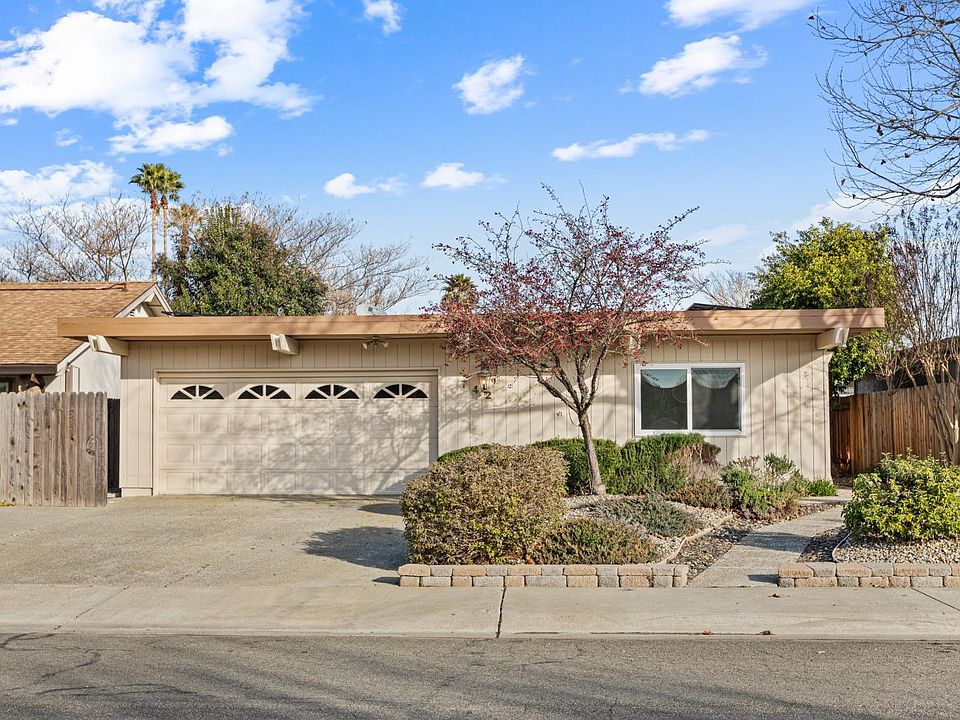 1st image of 742 Harvard Bnd