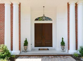126 Cortland Dr, Saddle River, NJ 07458