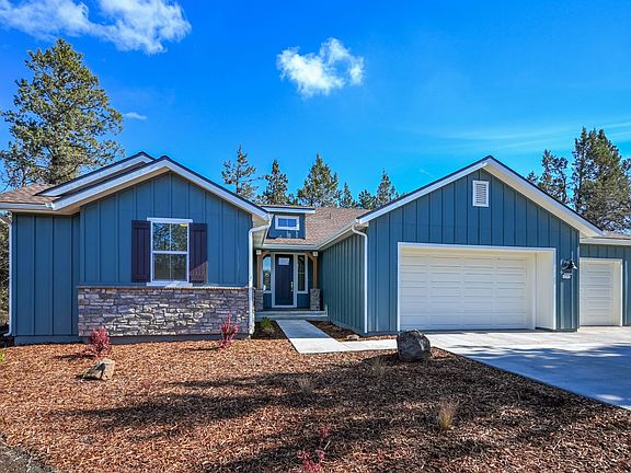 1211 Vine Maple Drive