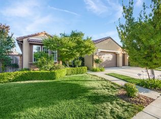 3262 Purvis Ave, Clovis, CA 93619
