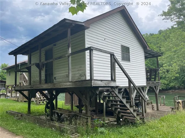 19604 Duck Rd, Duck, WV 25063