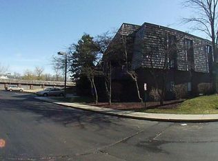 493 Timber Ridge Dr APT 208, Carol Stream, IL