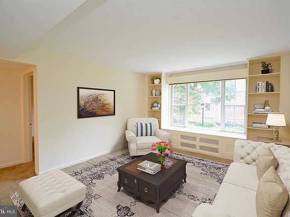 2nd image of 1302 N Meade St APT 14