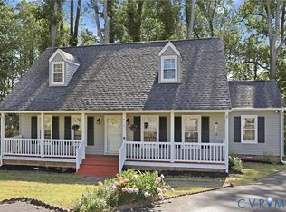 916 Hartford Ln, North Chesterfield, VA 23236