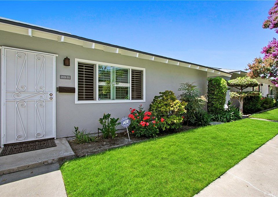 1st image of 2026 E Santa Clara Ave #B1