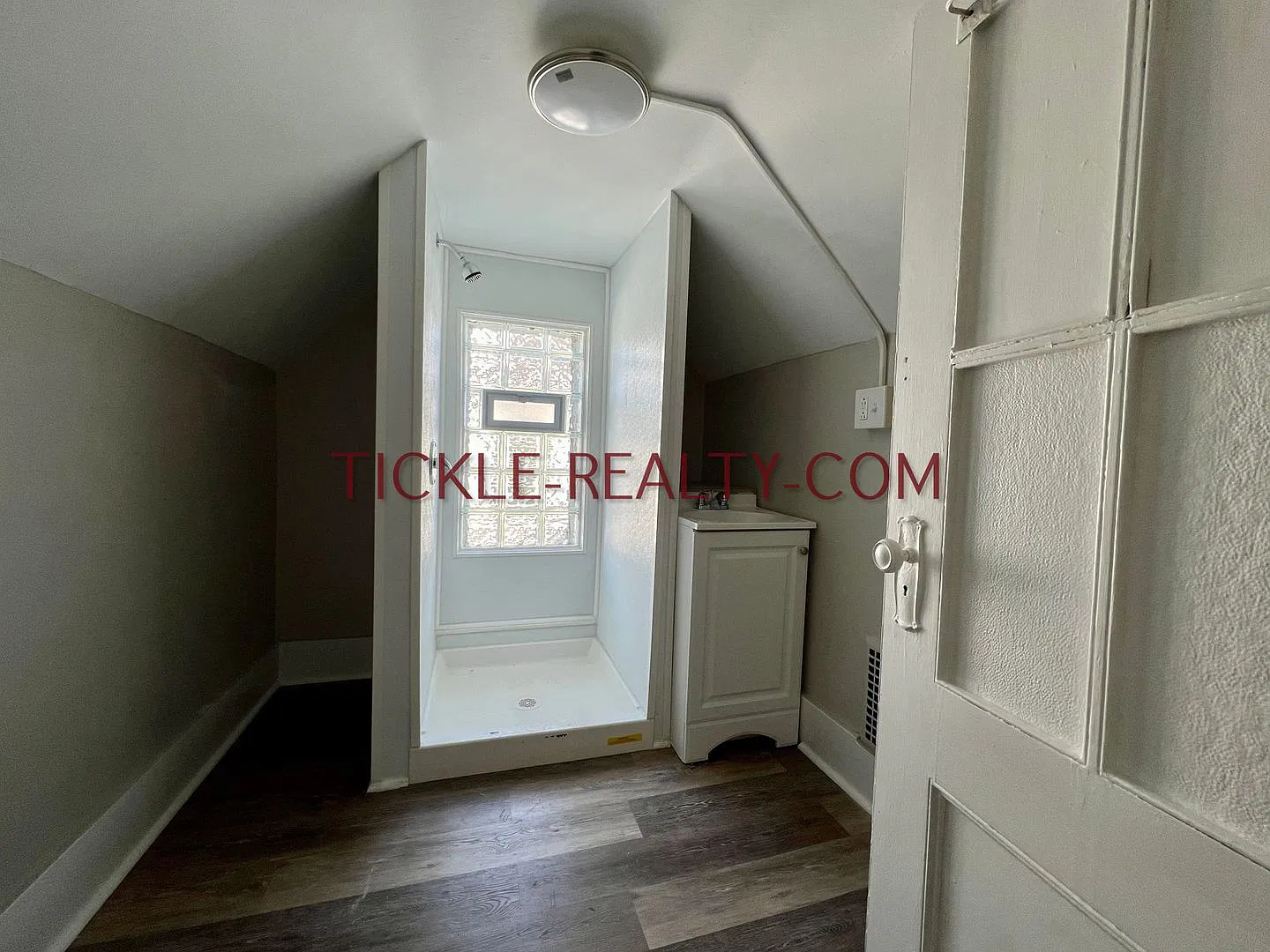 19-23, 25, 27-29 Wellesley — Photo 4