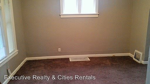 5th image of 1171 Ross Ave