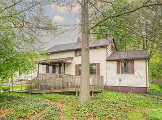 2909 Sanitarium Rd, Akron, OH 44312