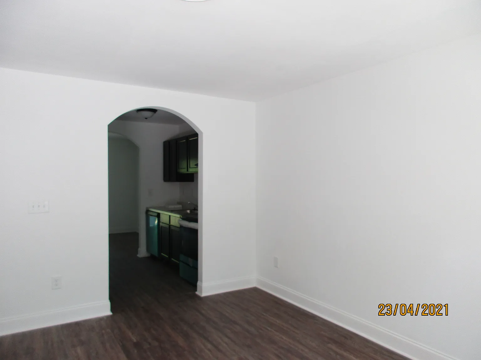 2 bed, 1.5 bath, 1100 sqft, $1,400 — Photo 4
