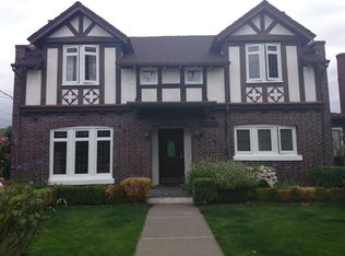 1526 Palm Ave SW, Seattle, WA 98116