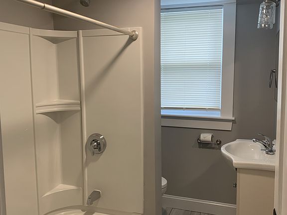3rd image of 2 Marvin Ave #2