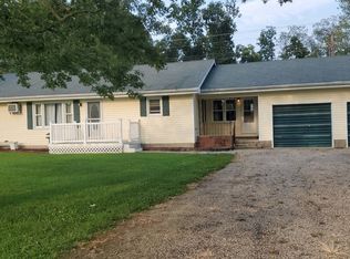 3001 N 1250th St, Flat Rock, IL 62427