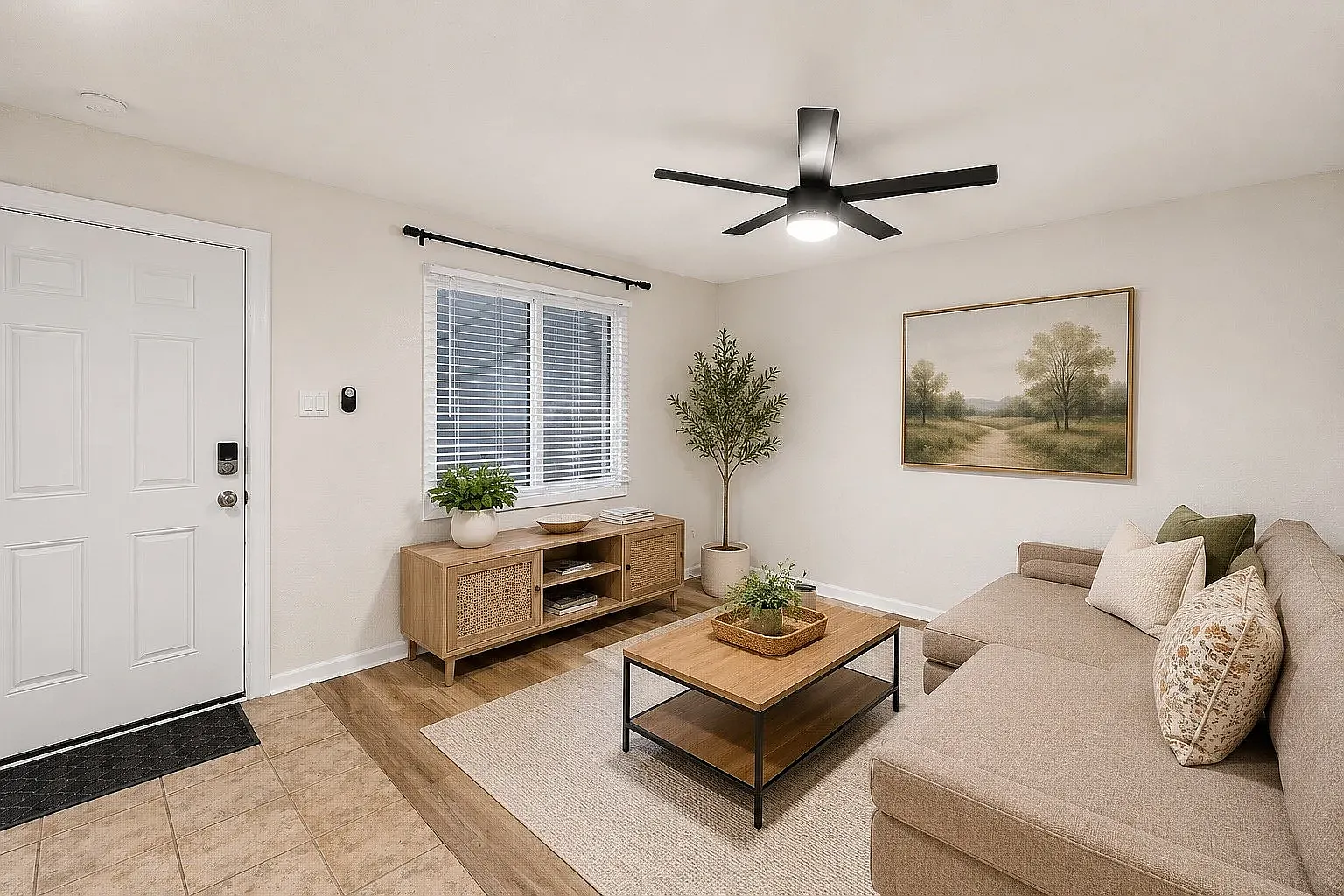 2 bed, 832 sqft, $1,200 — Photo 2