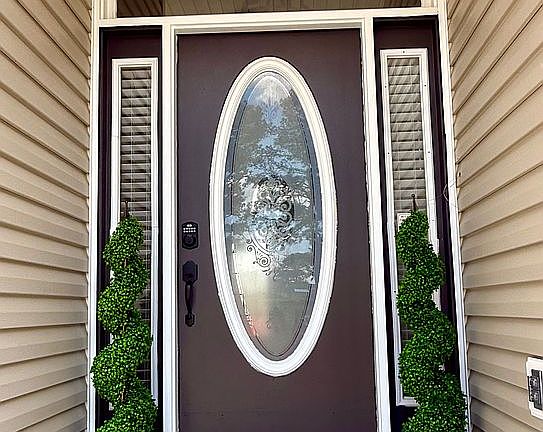 2nd image of 1050 Cherokee Hills Rd