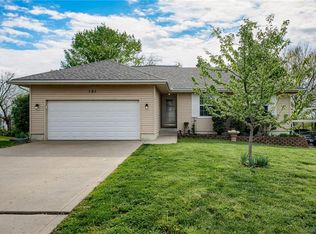 121 S Pelham Path, Raymore, MO 64083