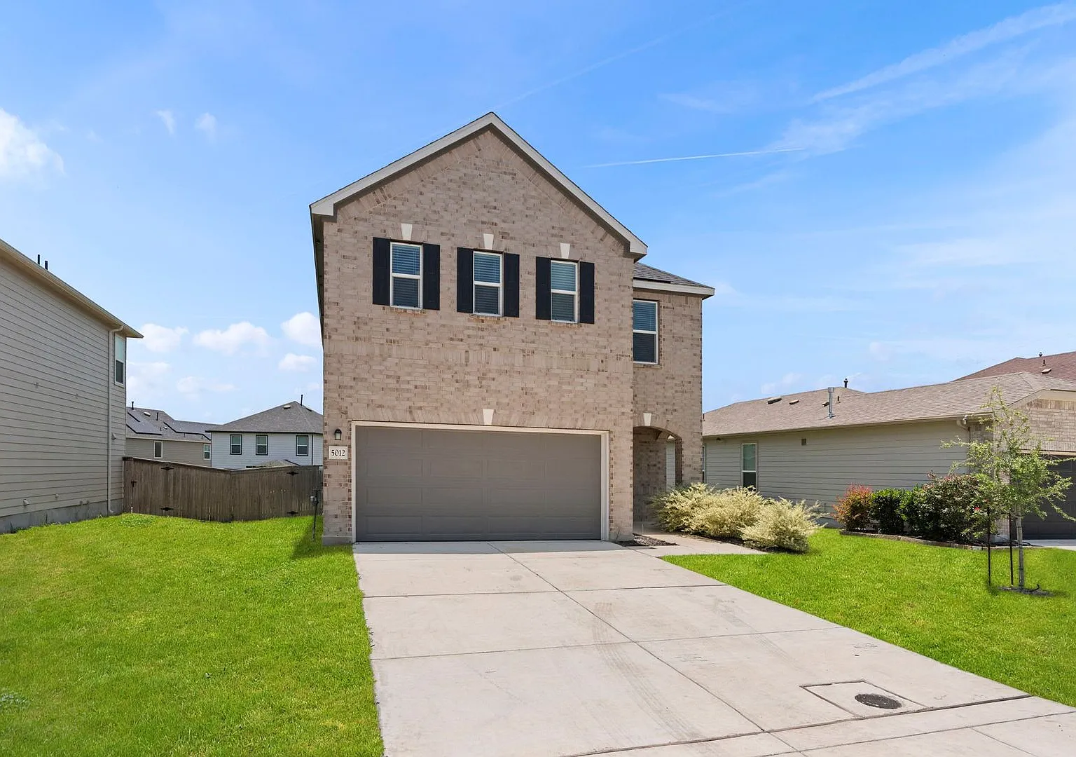 Move-In Ready Two-Story Home in Desirable Parkland! — Photo 4