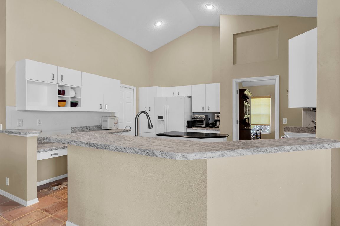 next background image