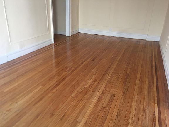 3rd image of 2294 University Ave APT B1