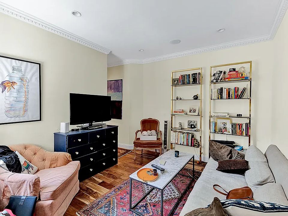 1st image of 102 Christopher St APT 5e