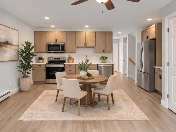 162 West Street #1, Essex Junction, VT 05452