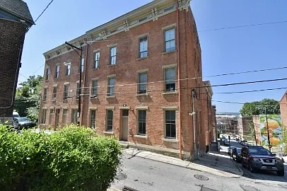 101 Peete St #4 Photo 1 101 Peete St #4 Photo 1