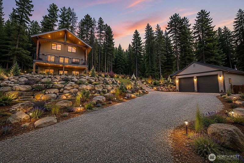 3rd image of 2676 Sumac Lane