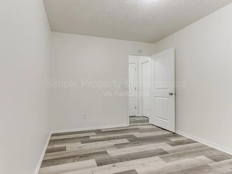704 Pepperdine Ave — Photo 25