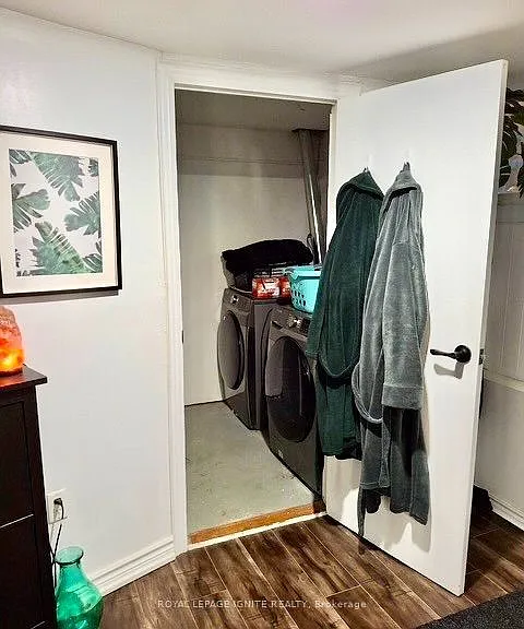 501 Dunkirk Ave #BASEMENT — Photo 11