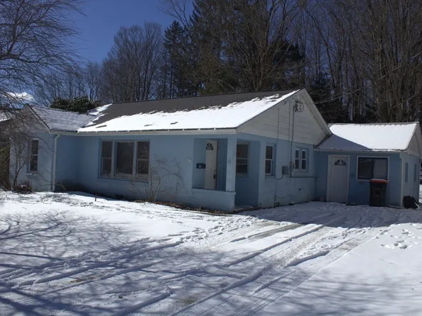 429 Marion St, Corry, PA 16407