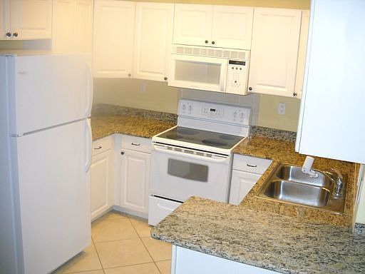 3rd image of 219 4th Ave N Unit 103