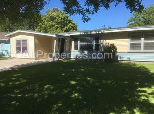 214 17th St N, Texas City, TX 77590