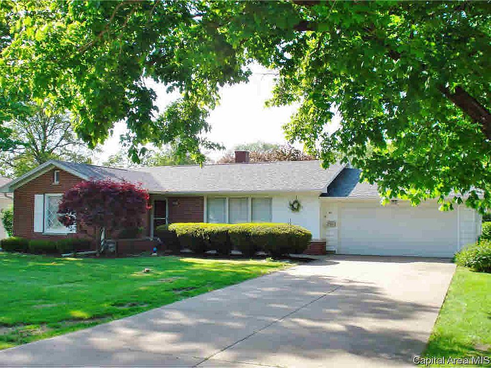 1st image of 49 Circle Dr