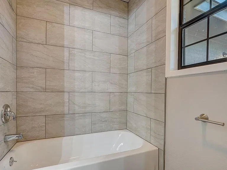850 Timber Dr — Photo 12
