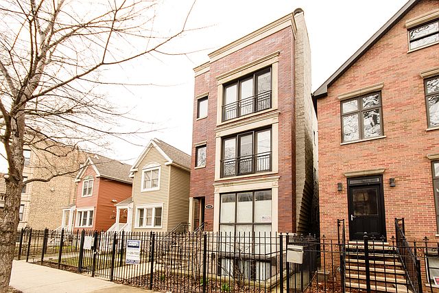 1st image of 1133 N Mozart St #2