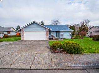 59196 Westshire Ln, Saint Helens, OR 97051