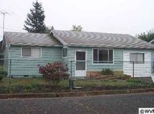 1235 Hiatt St, Lebanon, OR 97355