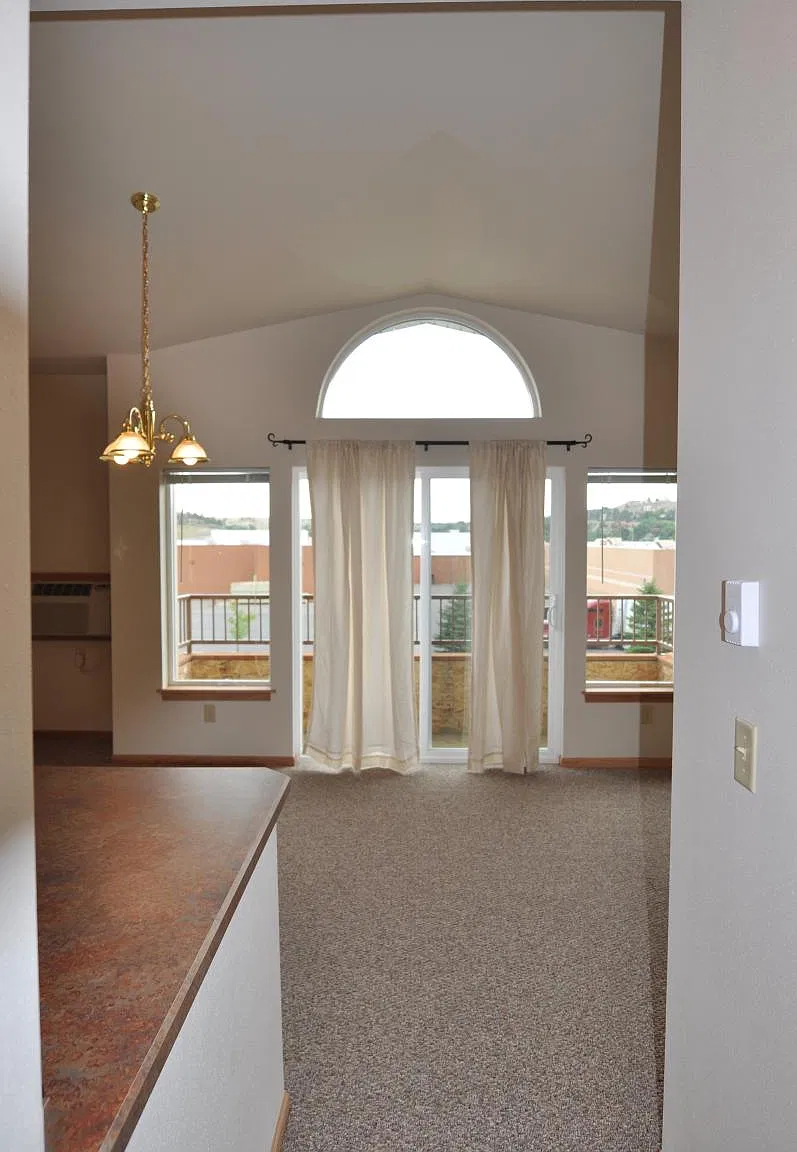 620 Lake Elmo Drive — Photo 2