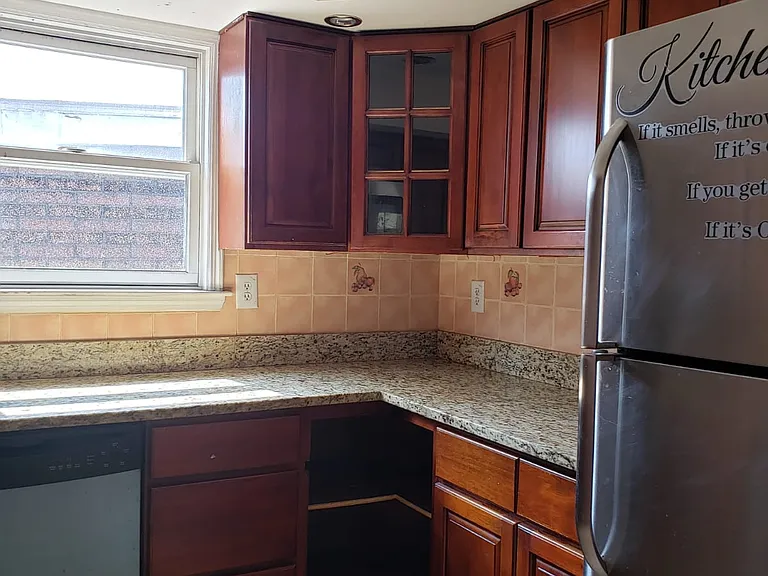 94 Bleecker St — Photo 12
