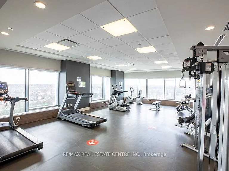 2560 Eglinton Ave W #903 — Photo 13